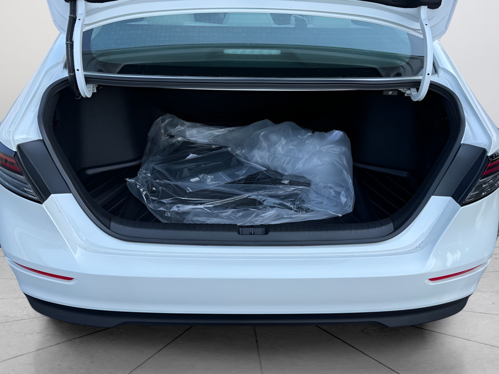 New 2026 Honda Accord LX image 15
