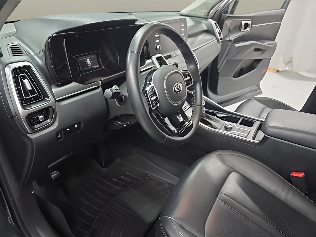 Used 2021 Kia Sorento S FWD image 12
