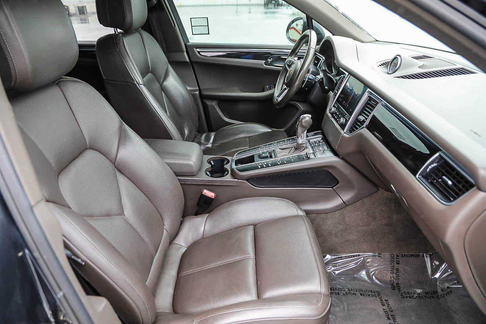 Used 2017 Porsche Macan S AWD/4WD image 16