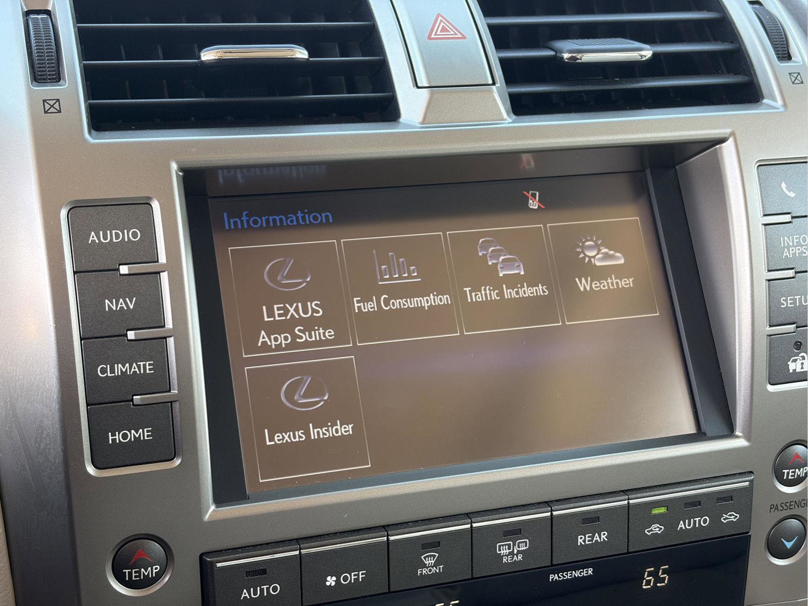 Used 2016 Lexus GX 460 Luxury w/ Preferred Accessory Package image 16