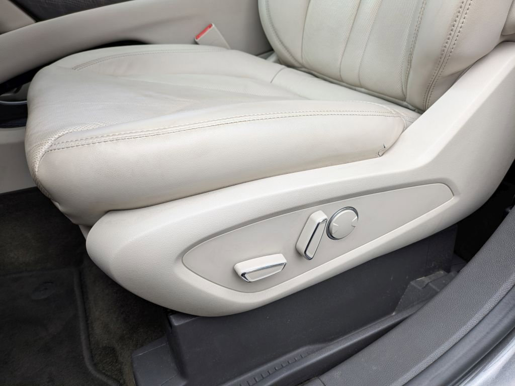 Used 2018 Lincoln MKX Reserve w/ Lincoln MKX Climate Package image 13