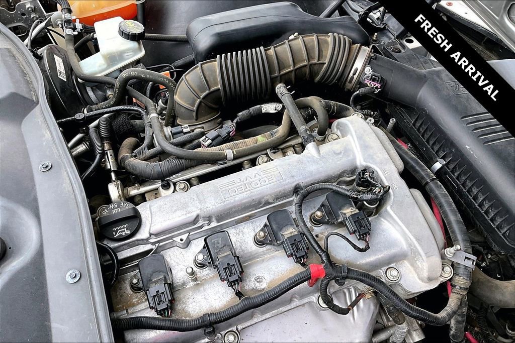 Used 2007 Pontiac Solstice Convertible image 24