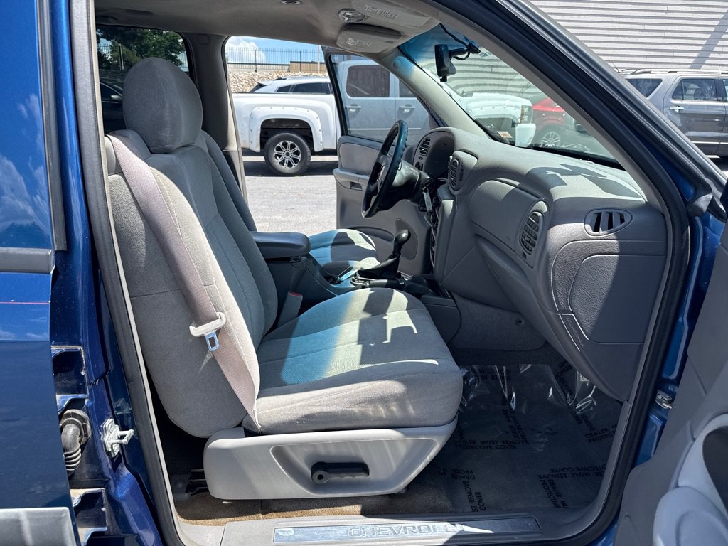 Used 2005 Chevrolet TrailBlazer 2WD w/ LS Preferred Equipment Group image 14