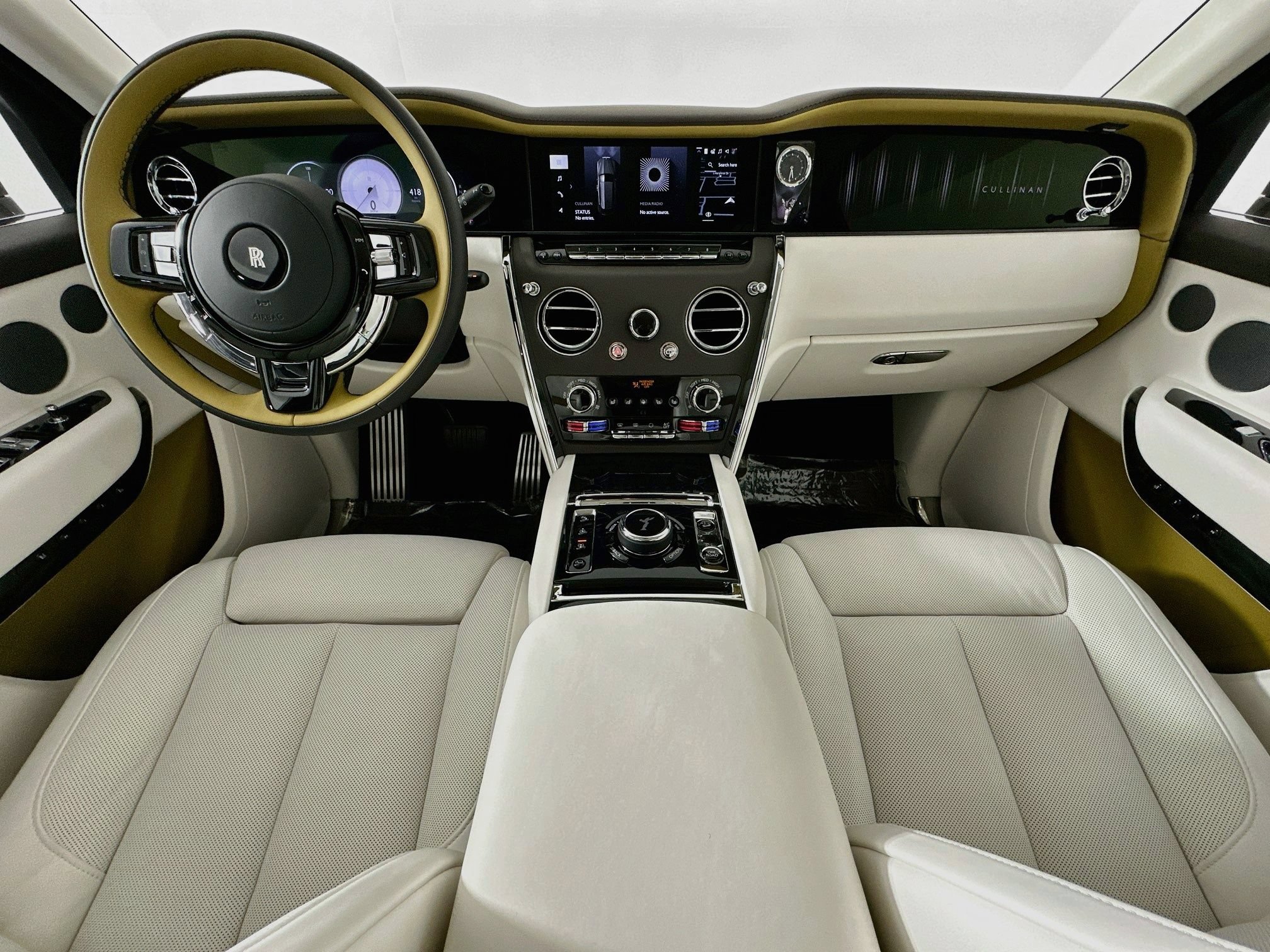 New 2027 Rolls-Royce Cullinan AWD/4WD image 4