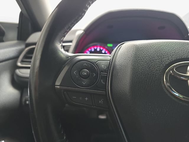 Used 2022 Toyota Camry XSE FWD image 17