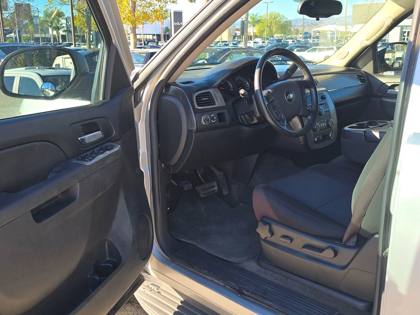Used 2010 Chevrolet Tahoe LS image 19