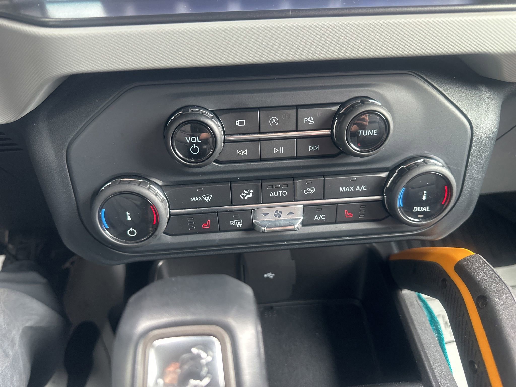 Used 2022 Ford Bronco Badlands w/ Sasquatch Package image 26