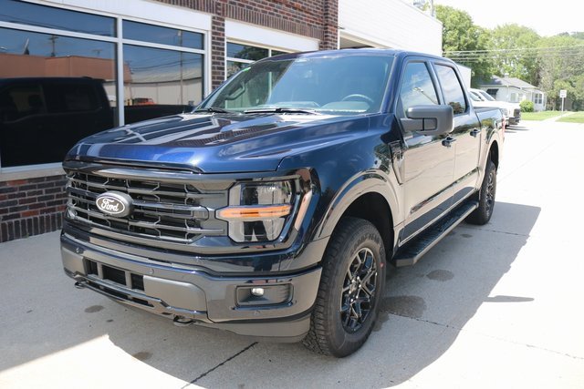 New 2025 Ford F150 XLT w/ Equipment Group 302A MID image 3