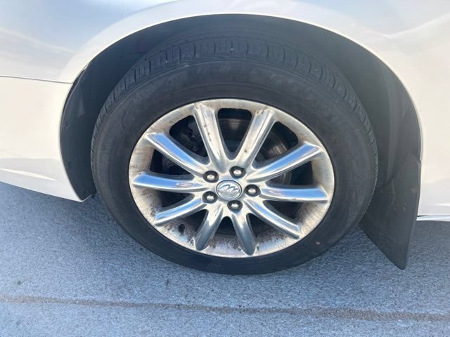 Used 2006 Buick Lucerne CXS w/ Driver Confidence Package FWD image 3