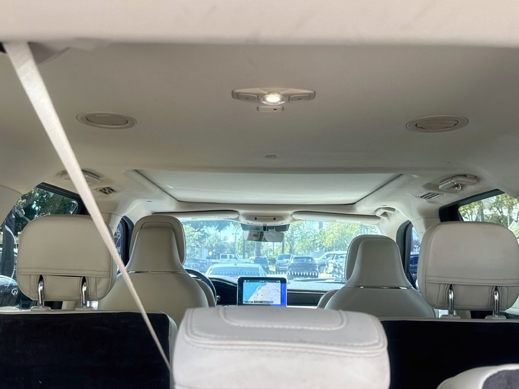 Used 2018 Lincoln Navigator Select AWD/4WD image 28