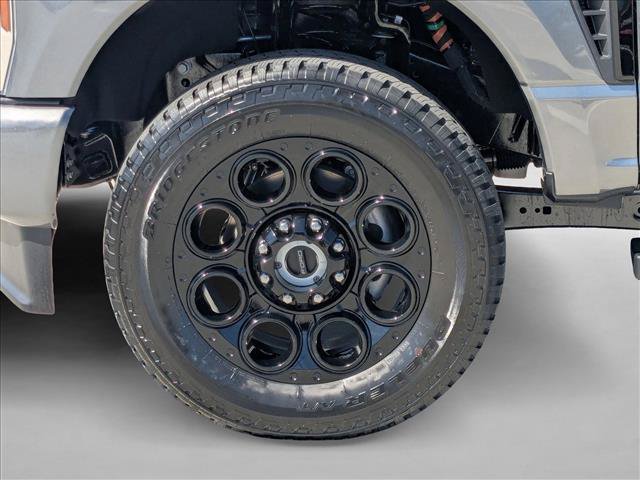 New 2026 Ford F250 Lariat w/ Black Appearance Package AWD/4WD image 10