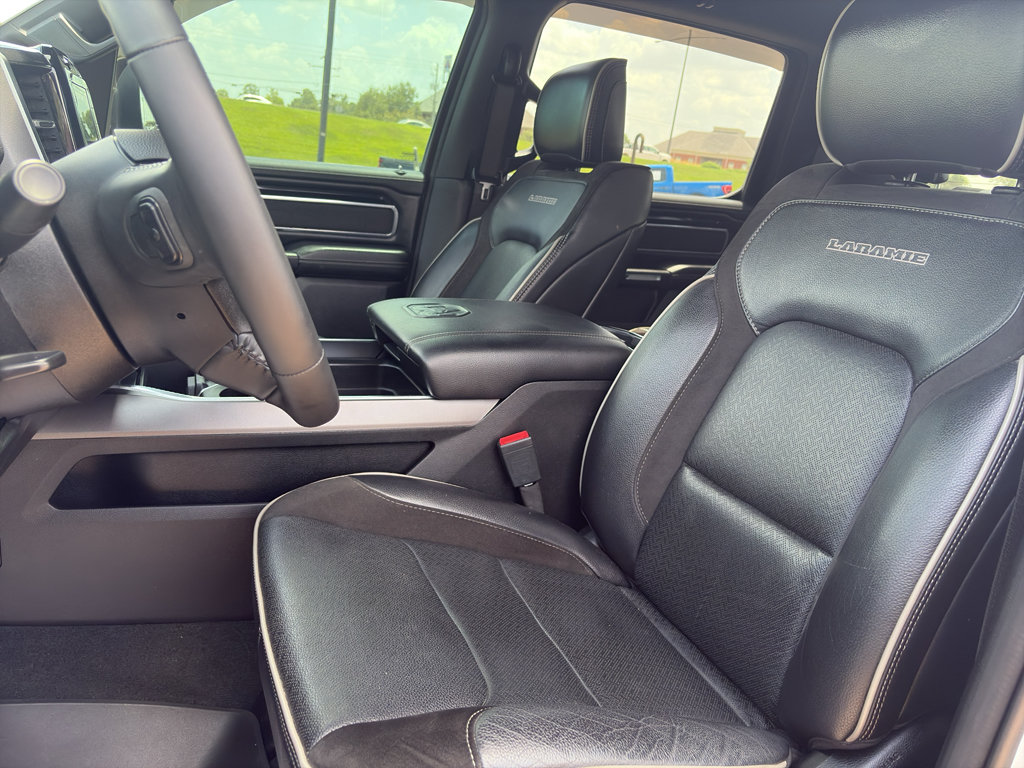 Used 2022 RAM 1500 Laramie AWD/4WD image 9