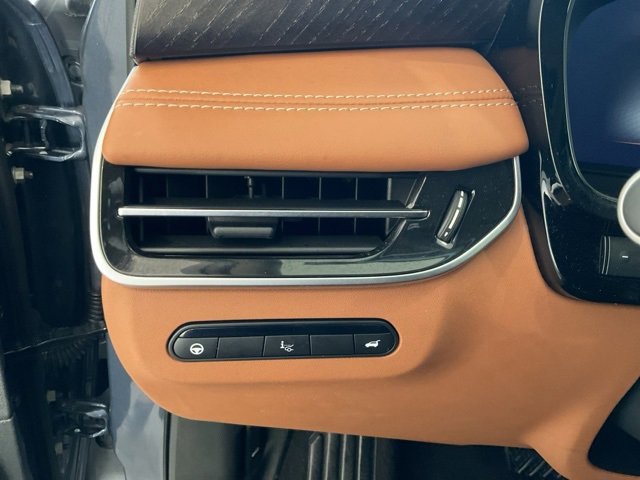 Used 2024 INFINITI QX60 Sensory w/ Vision Package image 9