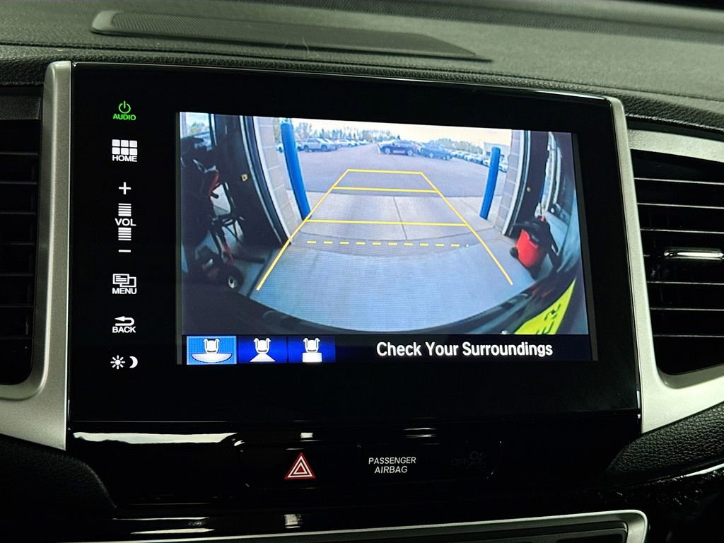 Used 2016 Honda Pilot Touring image 12