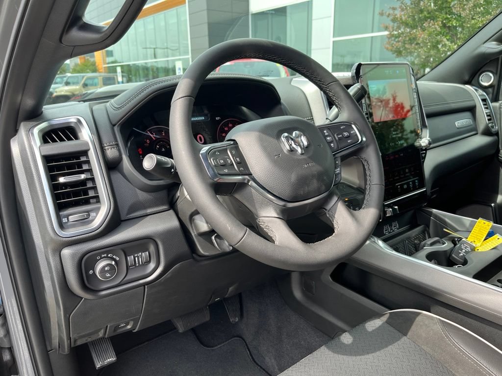 New 2026 RAM 2500 Laramie AWD/4WD image 6