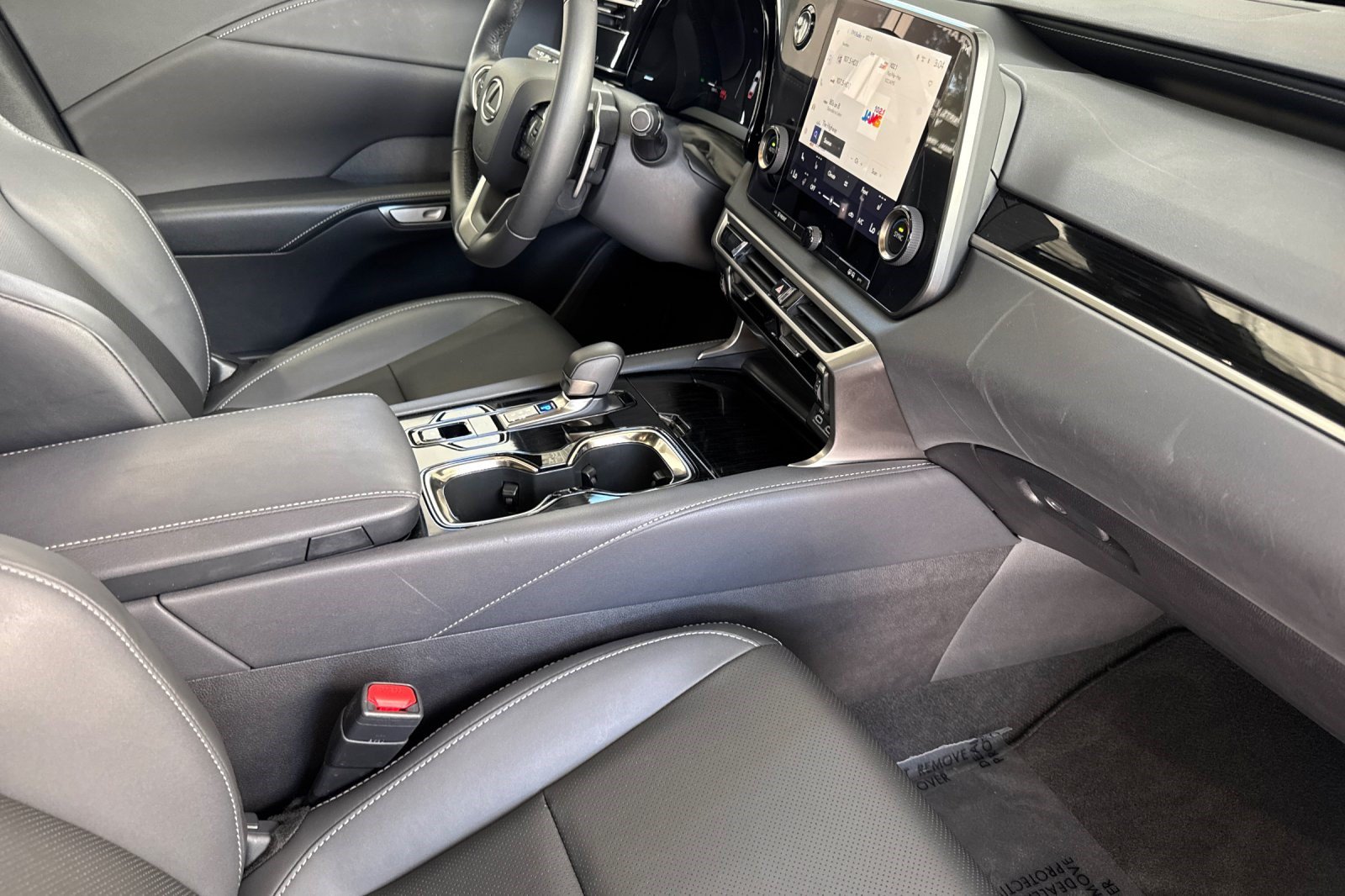 Certified 2025 Lexus RX 350 FWD w/ Technology Package image 20