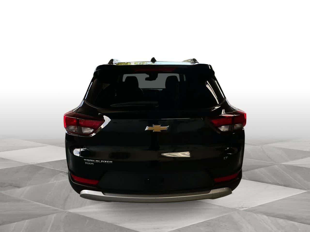 Used 2025 Chevrolet TrailBlazer LT AWD/4WD image 7