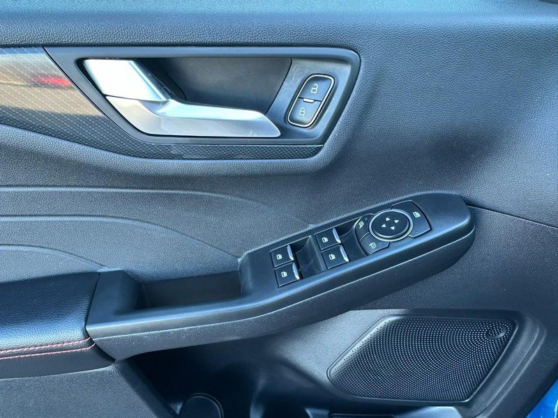 Used 2023 Ford Escape ST-Line w/ Tech Pack #1 image 9