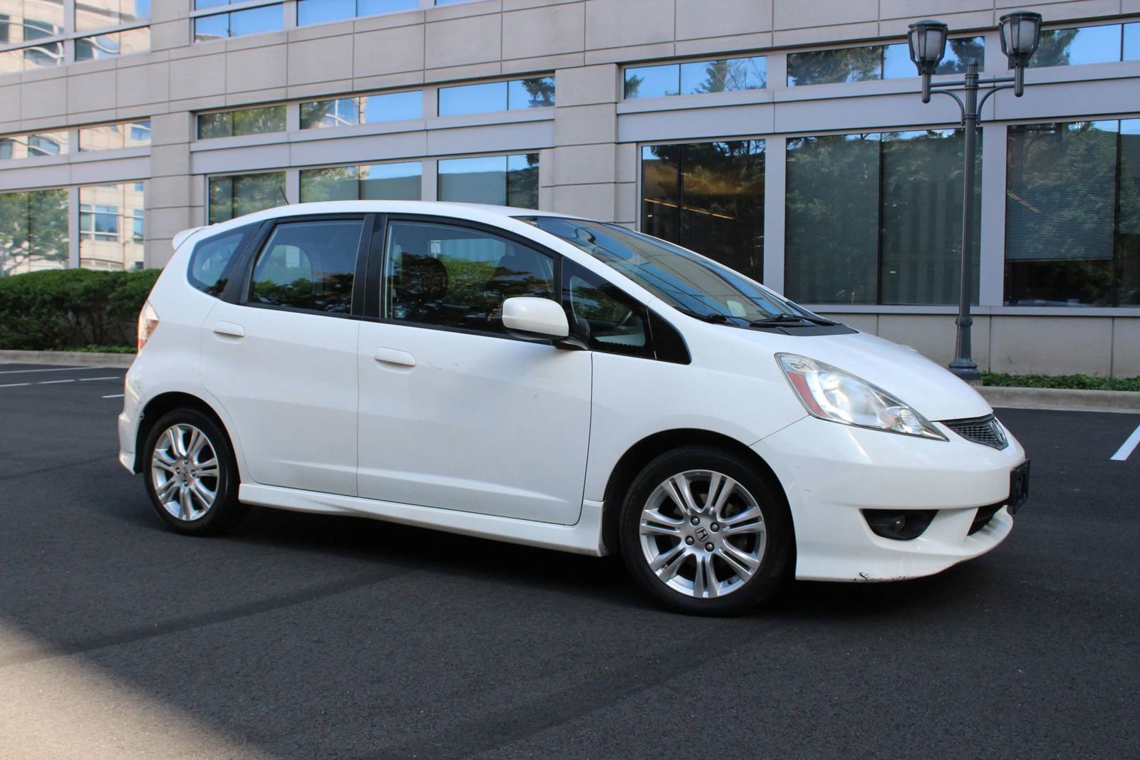 Used 2010 Honda Fit Sport image 2
