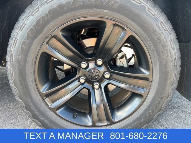Used 2021 RAM 1500 Classic Warlock w/ Luxury Group AWD/4WD image 4