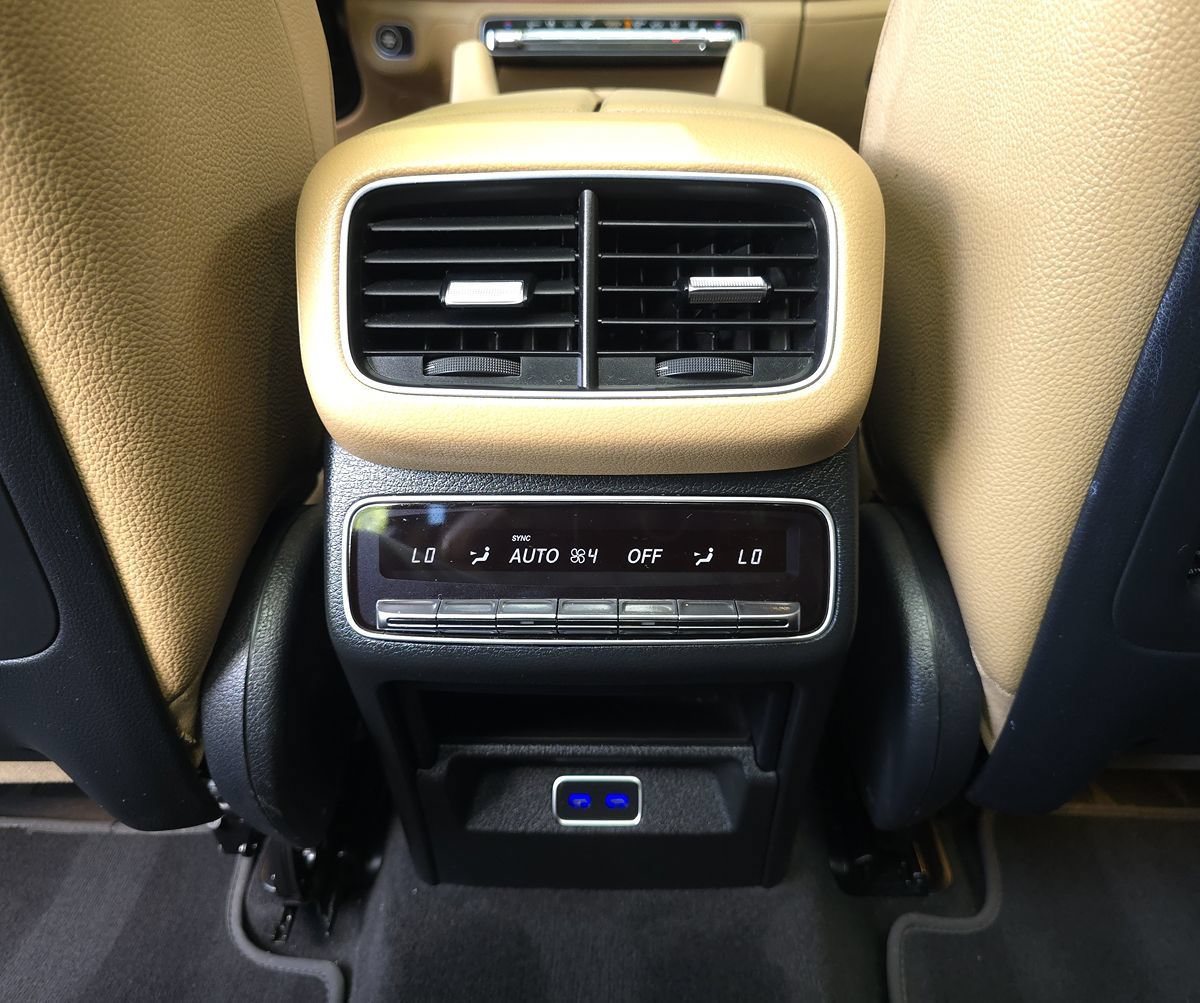 Used 2024 Mercedes-Benz GLE 450e 4MATIC image 17