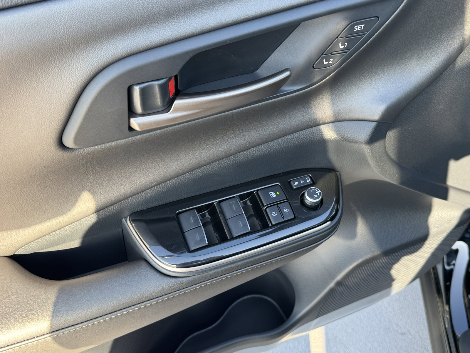 New 2026 Toyota Crown Nightshade image 18