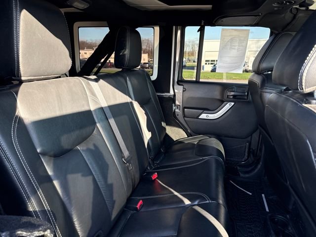 Used 2017 Jeep Wrangler Unlimited Rubicon image 14