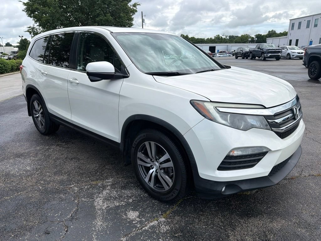 Used 2017 Honda Pilot EX-L image 2