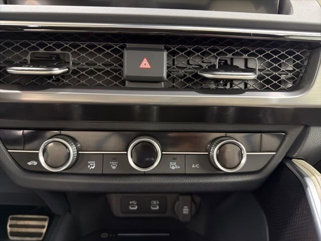 Certified 2025 Acura ADX A-Spec AWD/4WD image 36