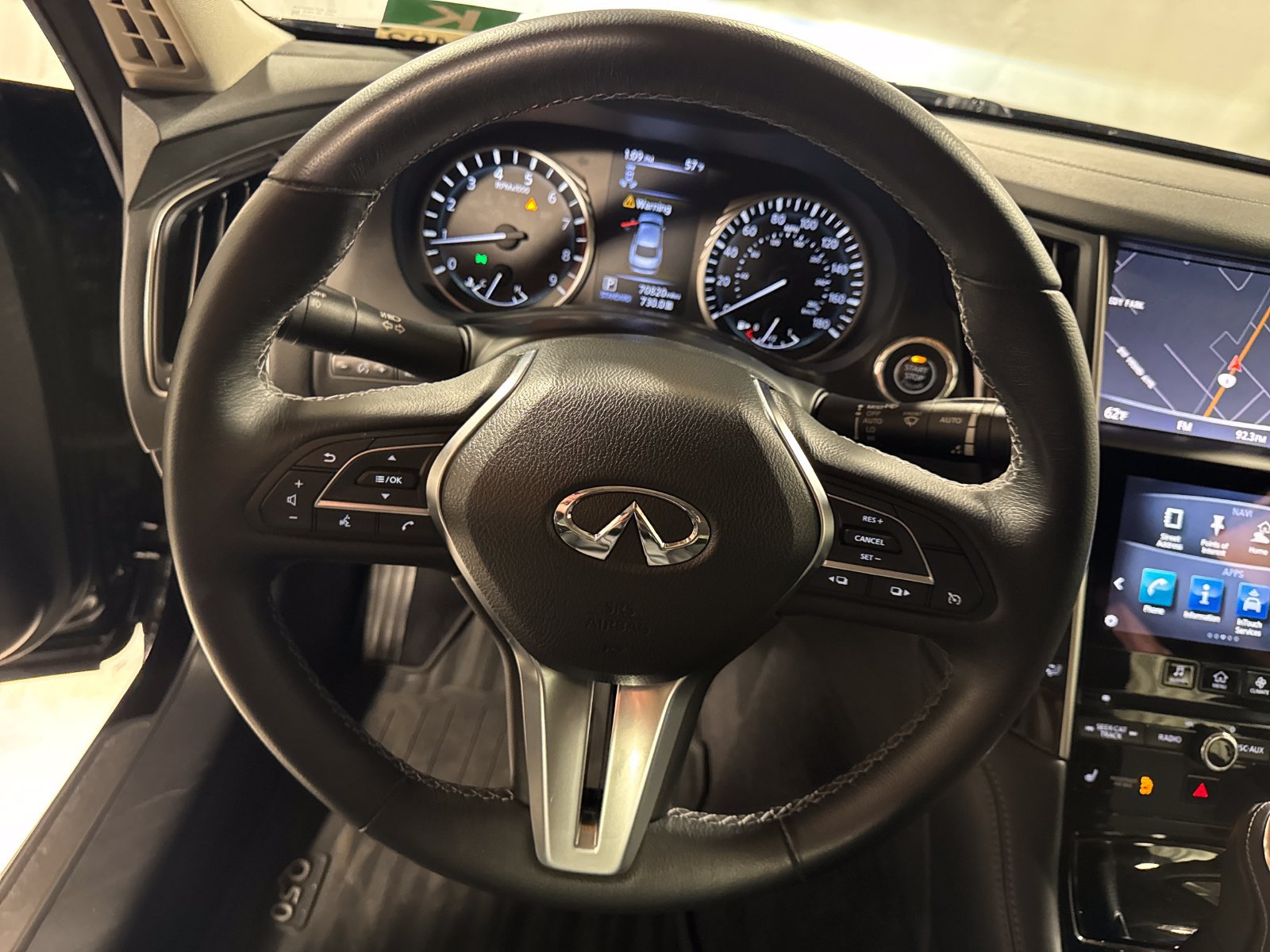 Used 2018 INFINITI Q50 Luxe w/ Essential Package (3.0T Luxe) AWD/4WD image 15