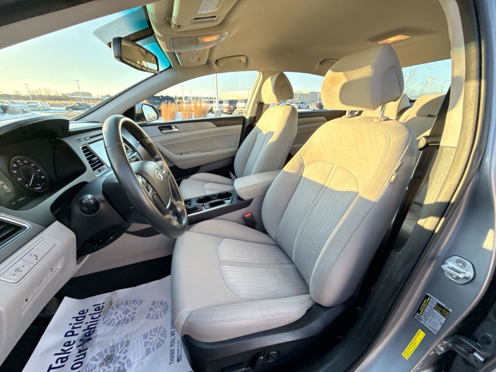 Used 2017 Hyundai Sonata Plug-In Hybrid image 12