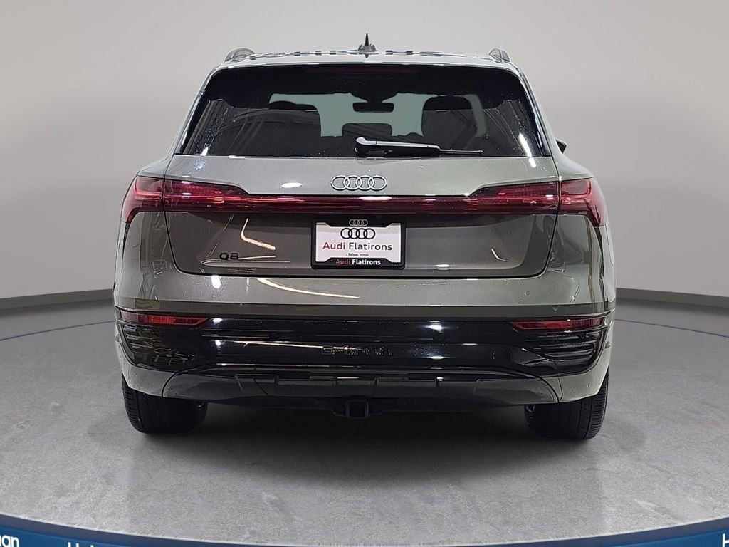 Used 2024 Audi Q8 e-tron Premium Plus w/ Premium Plus Package AWD/4WD image 7