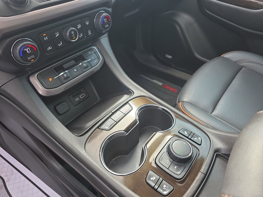 Used 2023 GMC Acadia AT4 w/ Technology Package image 25
