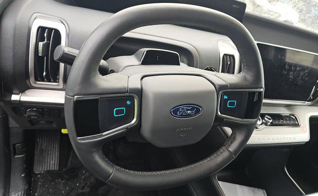 Used 2025 Ford Expedition Max Active image 7