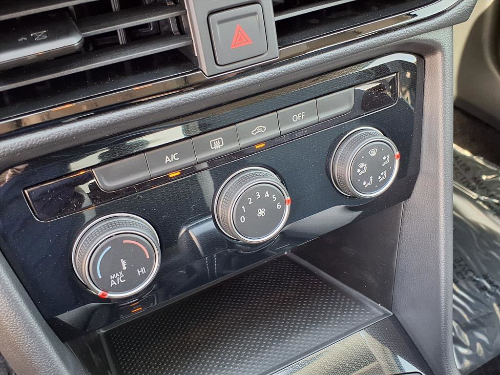 New 2026 Volkswagen Taos S image 15