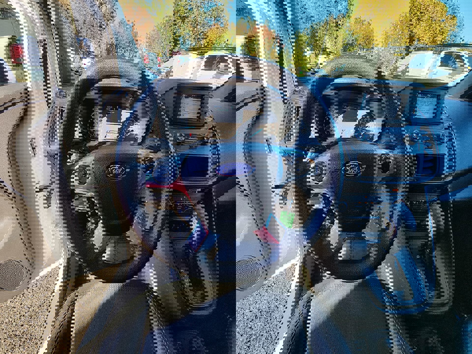 Used 2022 Ford Transit Connect XL image 11