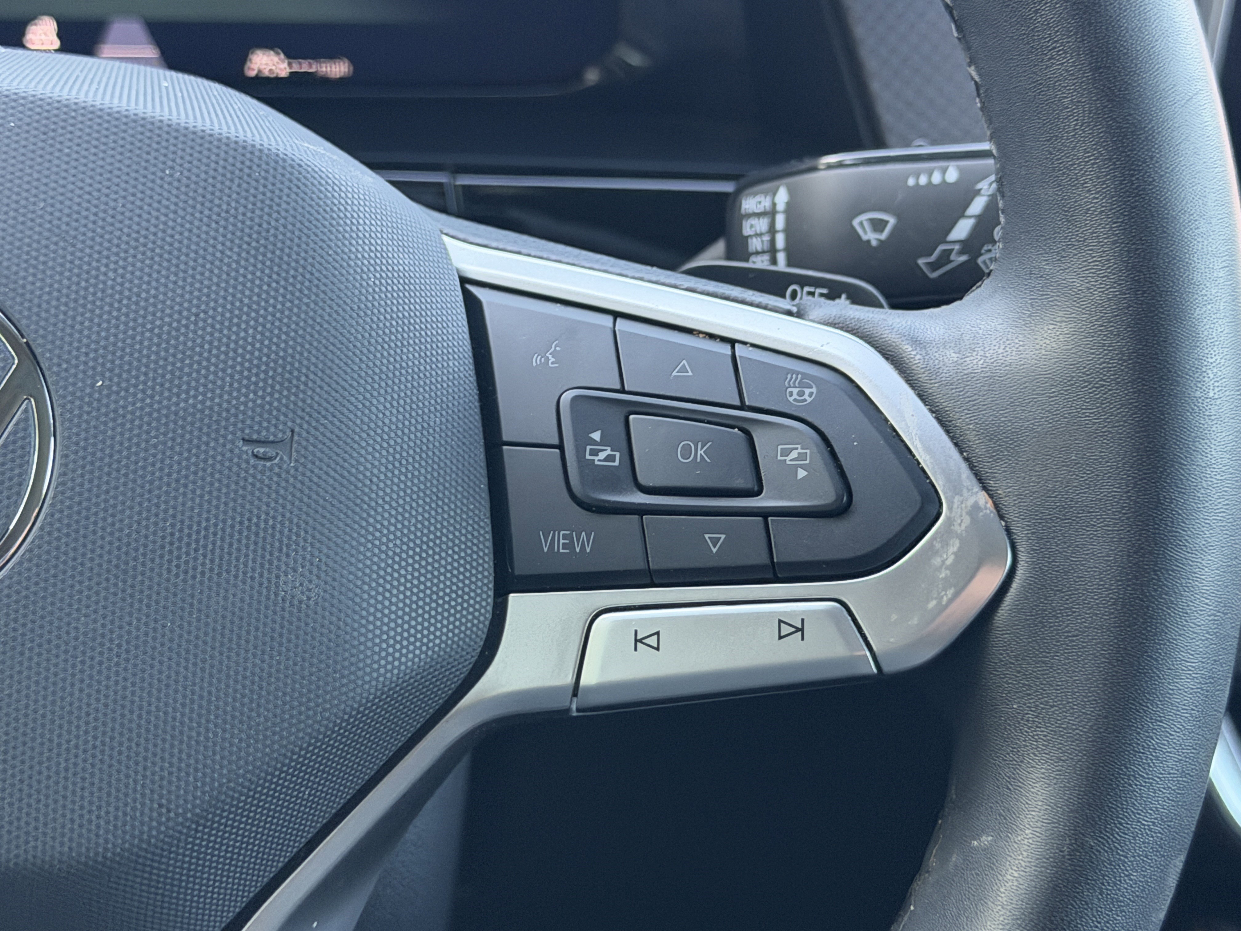 Used 2024 Volkswagen Atlas Peak Edition SEL image 15