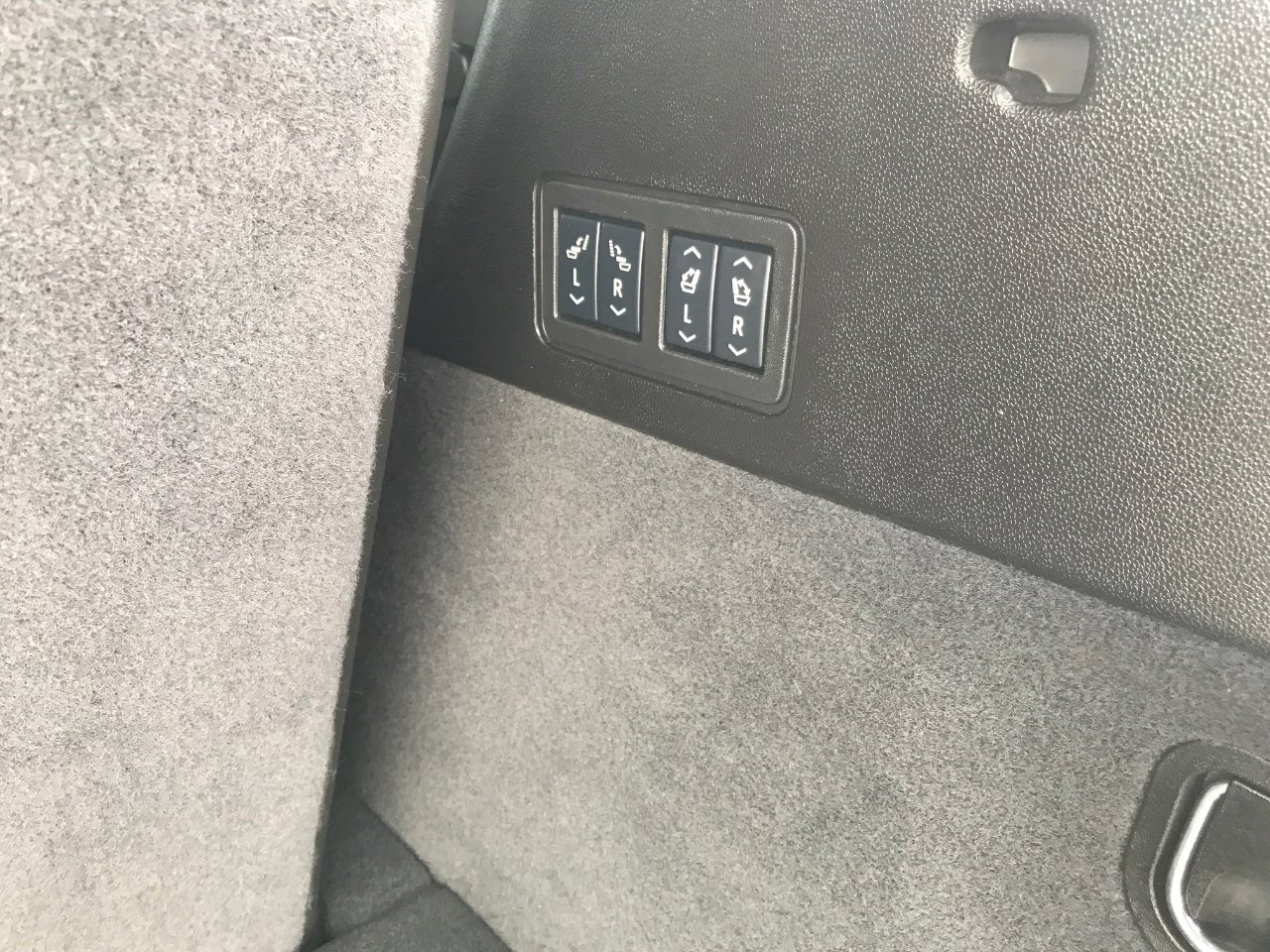 Certified 2025 Cadillac XT6 Premium Luxury image 22