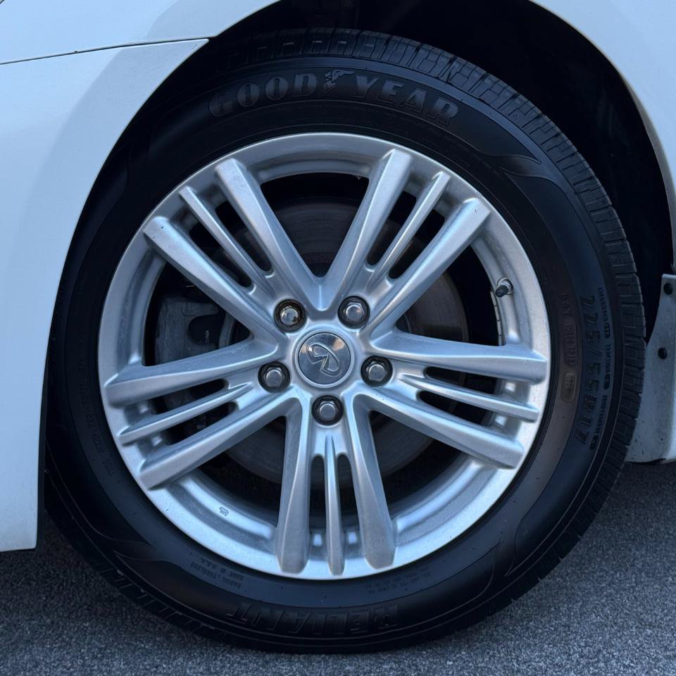 Used 2010 INFINITI G37 x Sedan w/ Premium Pkg AWD/4WD image 24