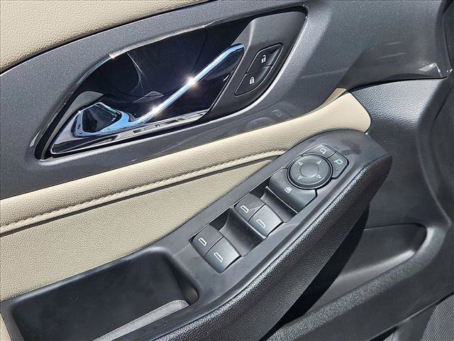 Used 2023 Chevrolet Traverse LS w/ Safety Package FWD image 10