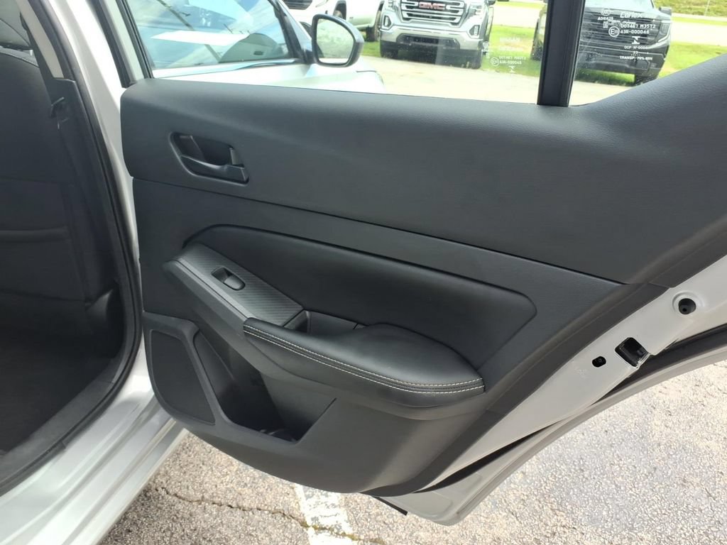 Used 2024 Nissan Altima 2.5 SV FWD image 13