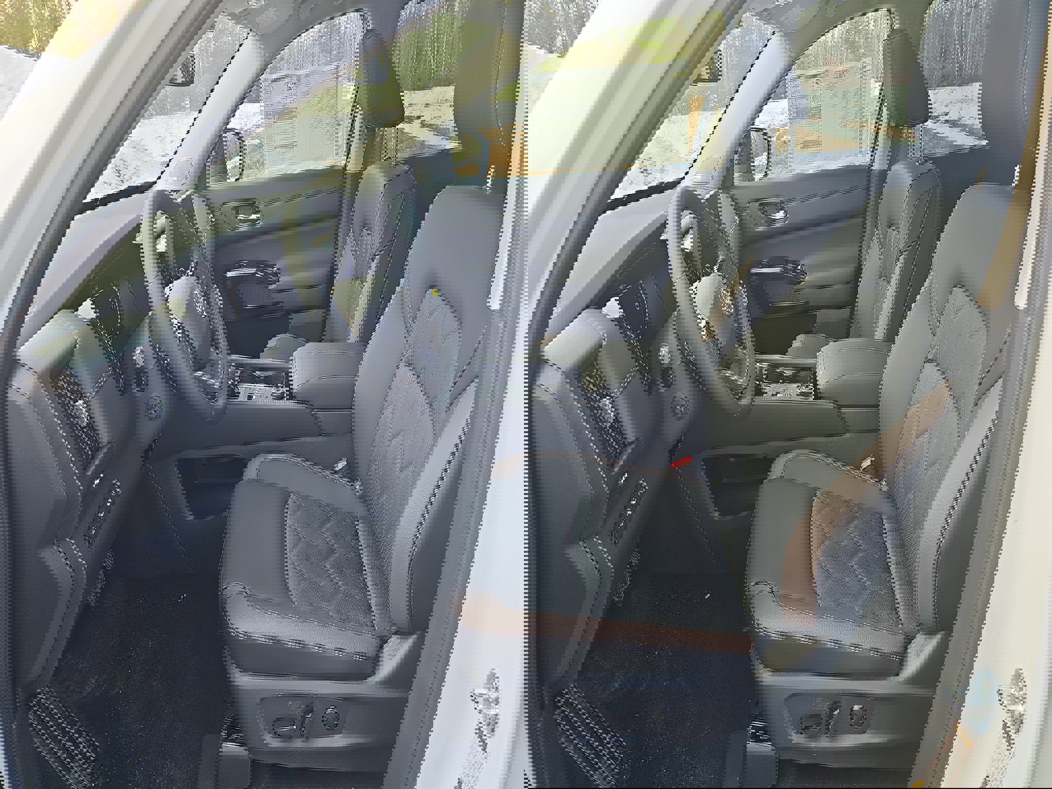 New 2026 Nissan Pathfinder Platinum image 4