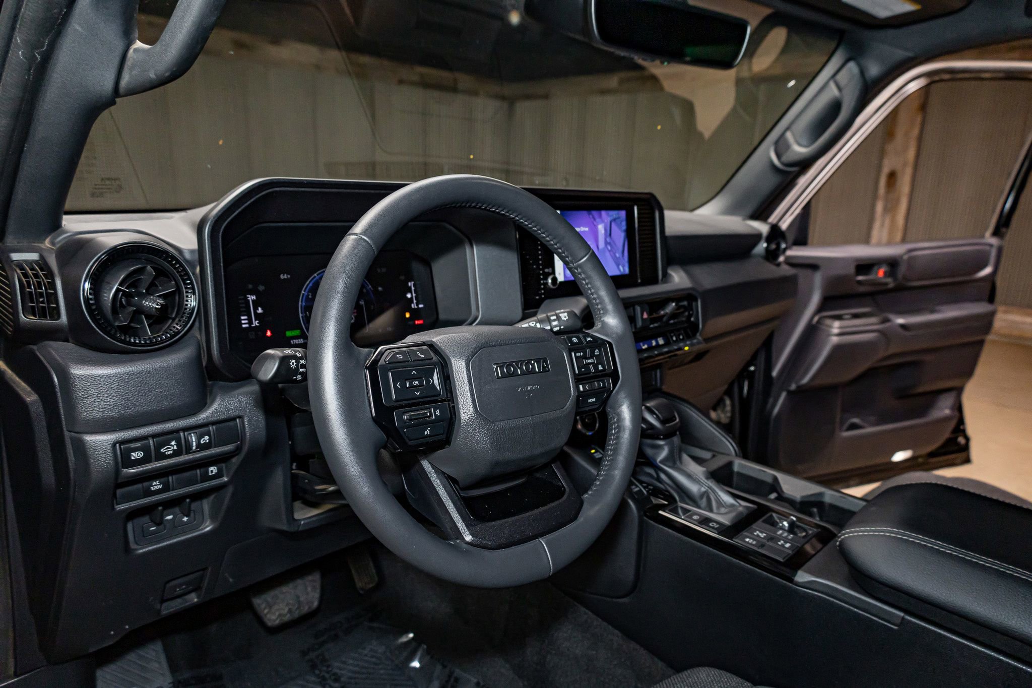 Used 2025 Toyota Land Cruiser 1958 image 12