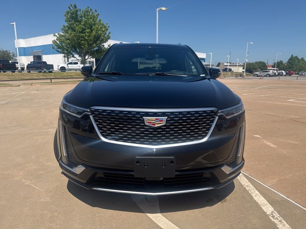Used 2025 Cadillac XT6 Premium Luxury w/ Platinum Package AWD/4WD image 6