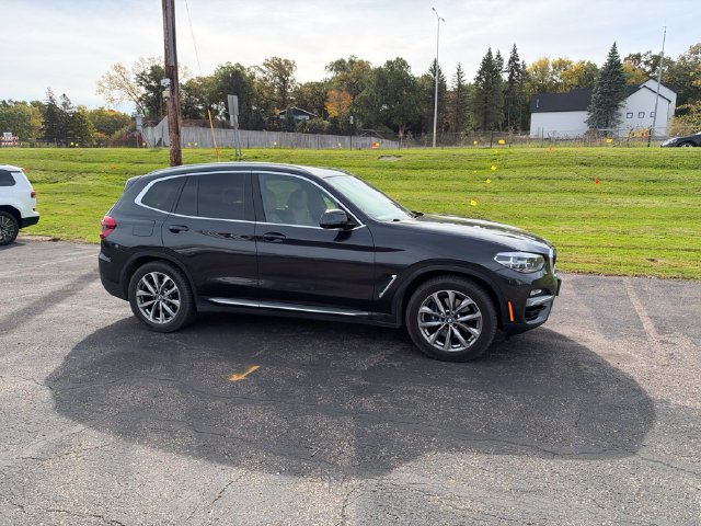 Used 2018 BMW X3 xDrive30i w/ Executive Package AWD/4WD image 12