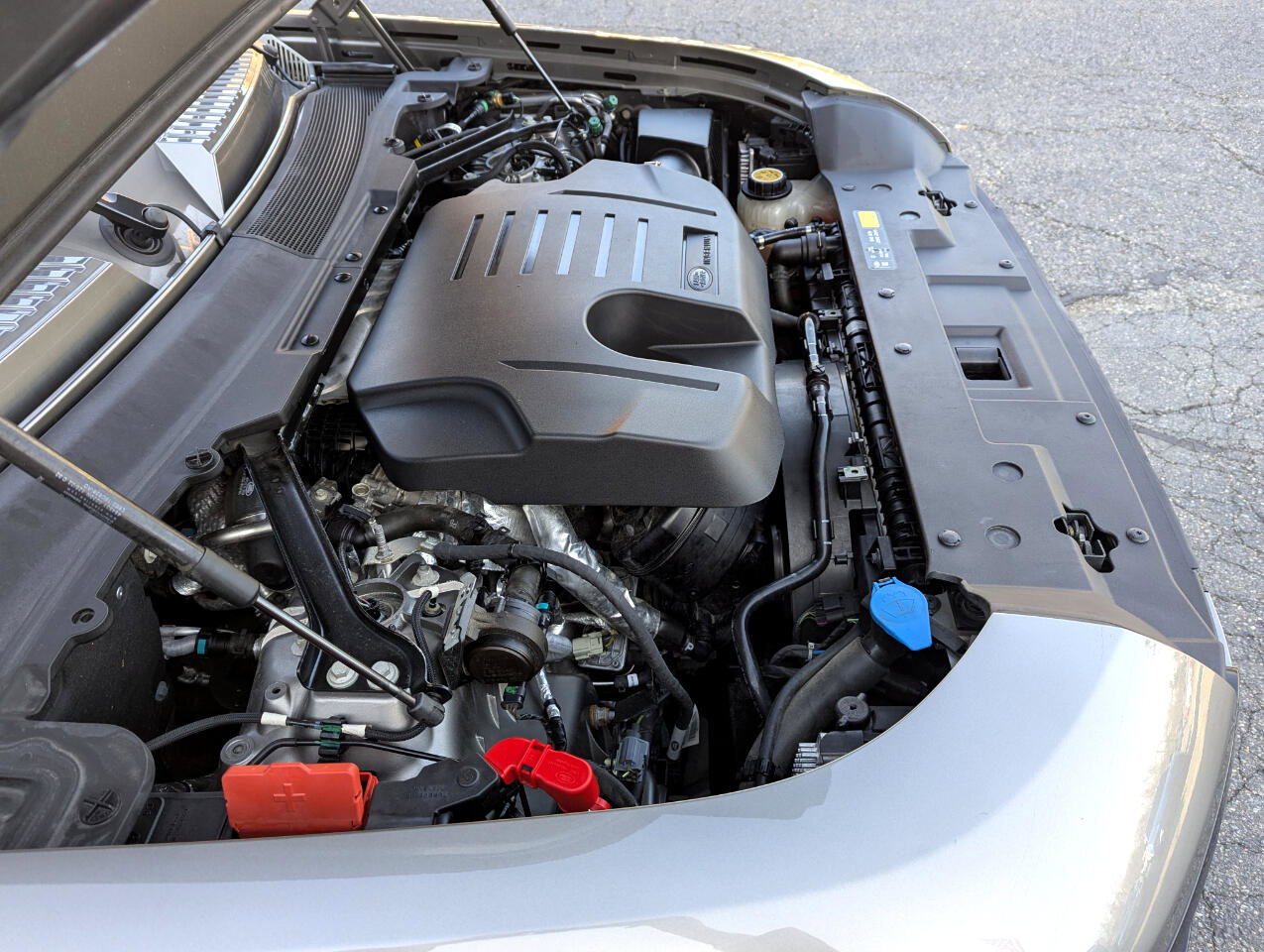 Used 2023 Land Rover Defender 110 X-Dynamic SE image 55