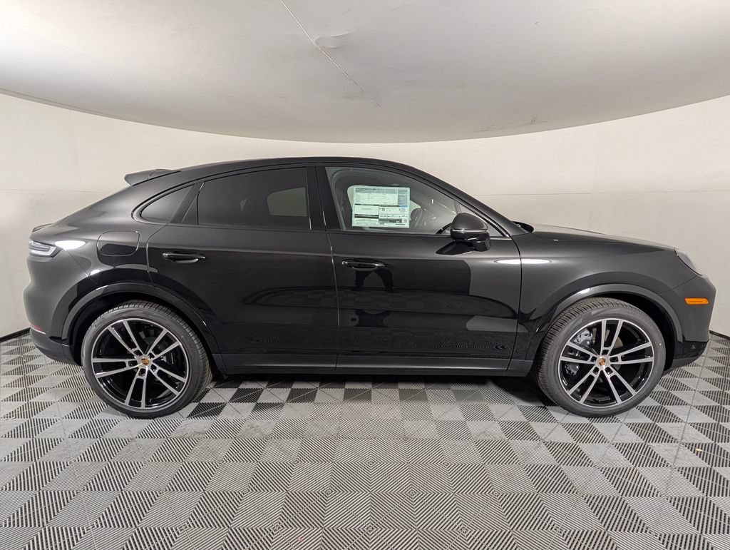 New 2026 Porsche Cayenne Coupe AWD/4WD image 8