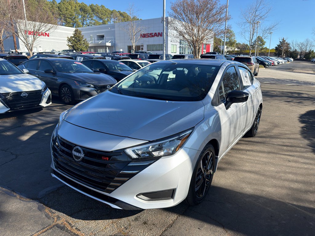 New 2025 Nissan Versa SR w/ Trunk Package image 3