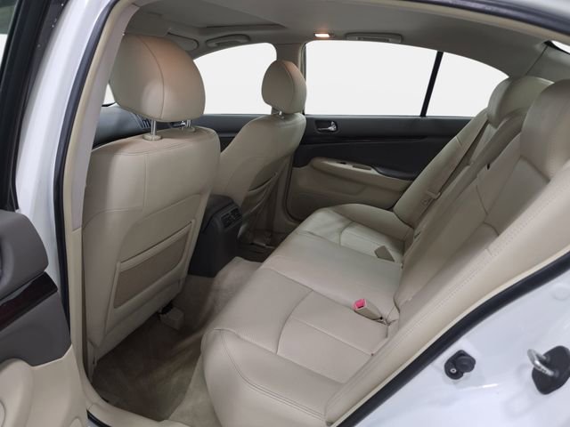 Used 2012 INFINITI G37 x w/ Premium Pkg image 12