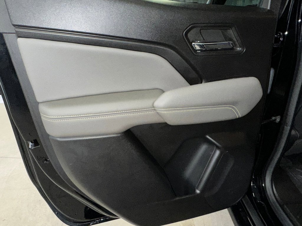 Certified 2024 Chevrolet Colorado ZR2 w/ ZR2 Convenience Package III image 18